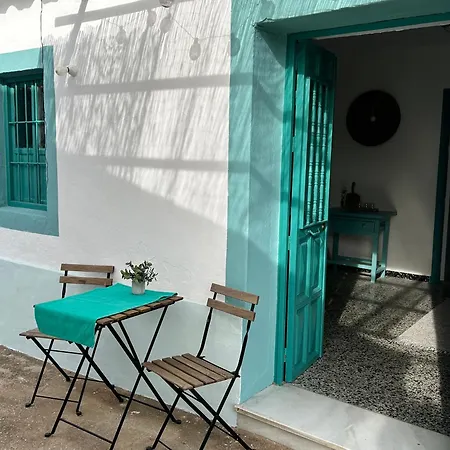 Casa Azahar; 2 Charming Casitas Near La 度假居